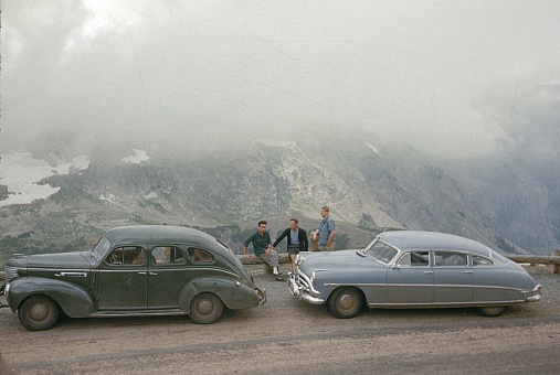 Colorado, USA, 1954. Tourists take a driving break in a national park on the west coast of the USA.