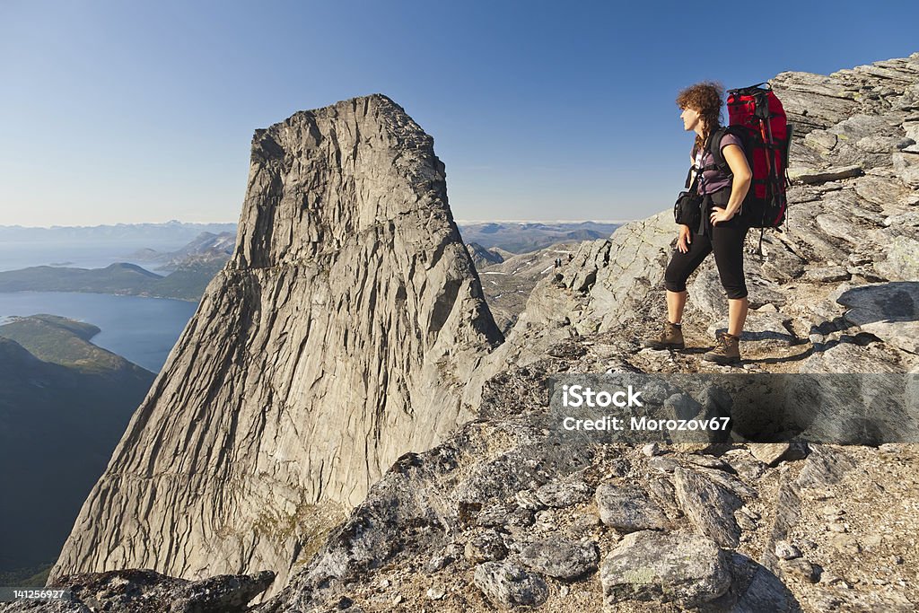 Alpinista In cima - Foto stock royalty-free di Acqua