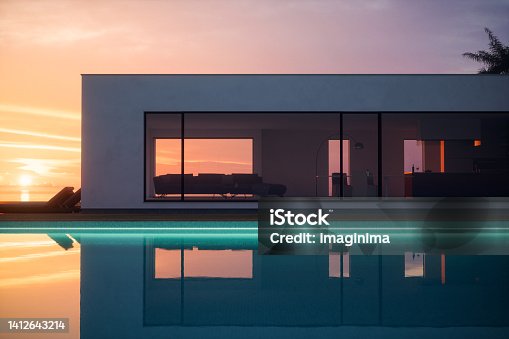 istock Sunset View Luxury Tropical Pool Villa 1412643214