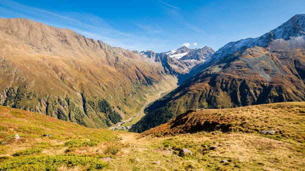 ピッツタール渓谷のミッテルベルクフェルナー氷河 (オーストリア、チロル) - ötztal alps ストックフォトと画像