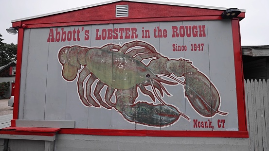 03-Aug-2022 : Noank village, Groton, Connecticut. Abbott's Lobster In the Rough (Noank)