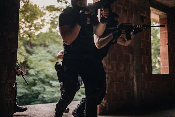 istock SWAT team in action 1412703727
