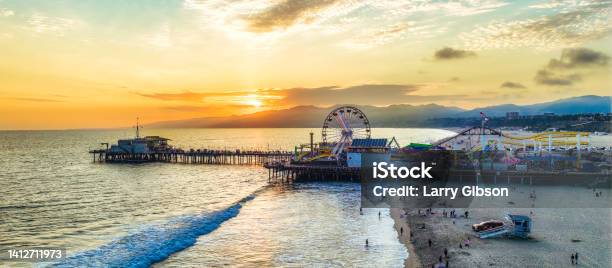 Santa Monica Beach Sunset California Stock Photo - Download Image Now - Santa Monica, Santa Monica Pier, Santa Monica Beach