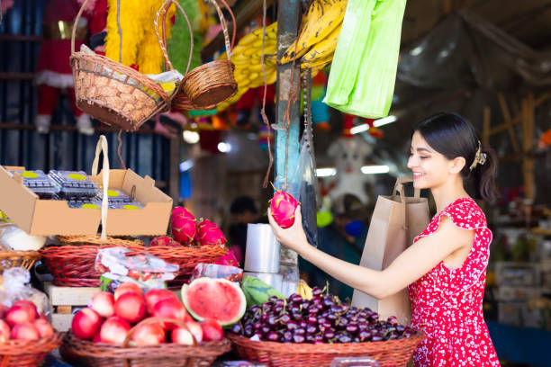 istock Buying dragon fruit 1412737136