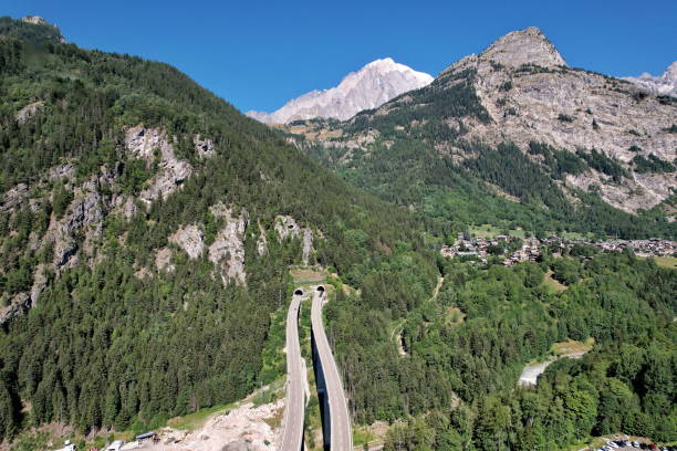 istock freeway from Aosta to Mont Blanc 1412741574