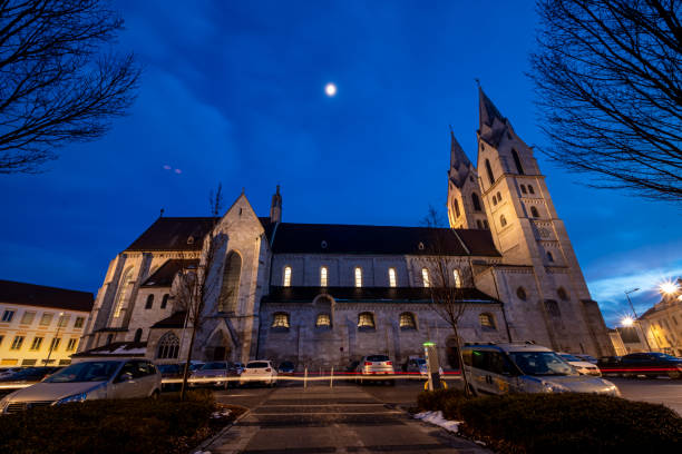 istock Beautiful Wiener Neustadt Cathedral church at night in Austria. 1412797170