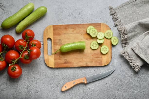 Free Stock Photo of Cutting Board With Tomatoes, Green Beans, and Knife ...