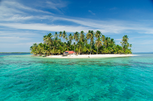 Panamas beaches of the San Blas Islands and Bocas del Toro are true paradise and the jungle of boquete is a refreshing contrast