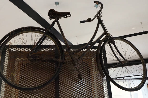istock A vintage bicycle used by bakers boys 1412924028