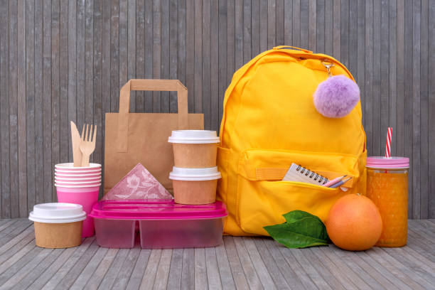 istock Pink plastic lunch box for school meals. 1412934284