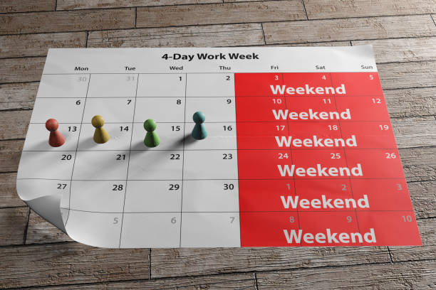 Calendar showing four-day work week schedule and long weekend A long weekend calendar to illustrate the concept of four-day work week introduced by the UK and European companies number 4 stock pictures, royalty-free photos & images