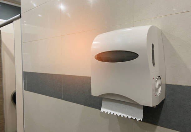 istock tissue paper on wall, toilet 1413007088