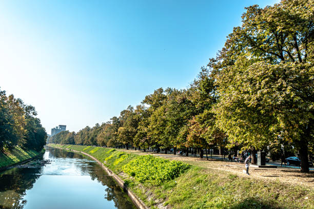 istock Autumn on Vilson's Promenade 1413109694