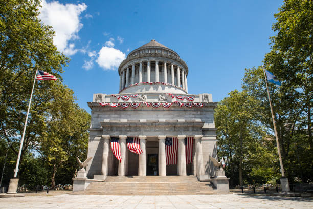 istock Grants Tomb NYC 1413125383