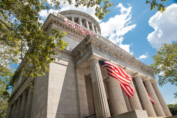 istock Grants Tomb NYC 1413125425