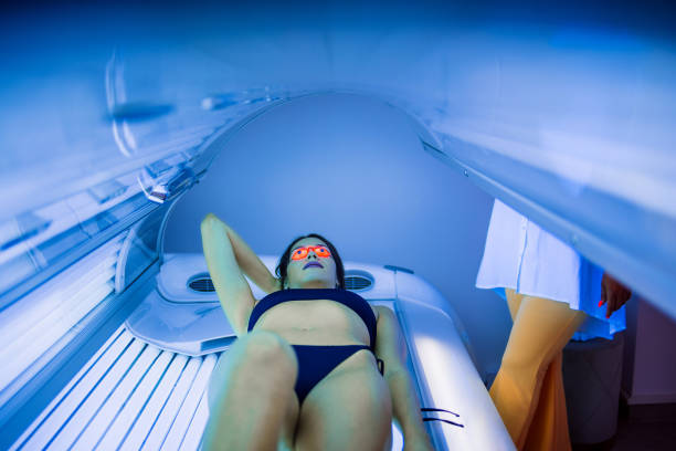 istock Sunbathing in beauty salon 1413151739