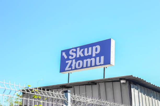 istock Skup Zomu on polish, Scrap Purchase, sign 1413247826
