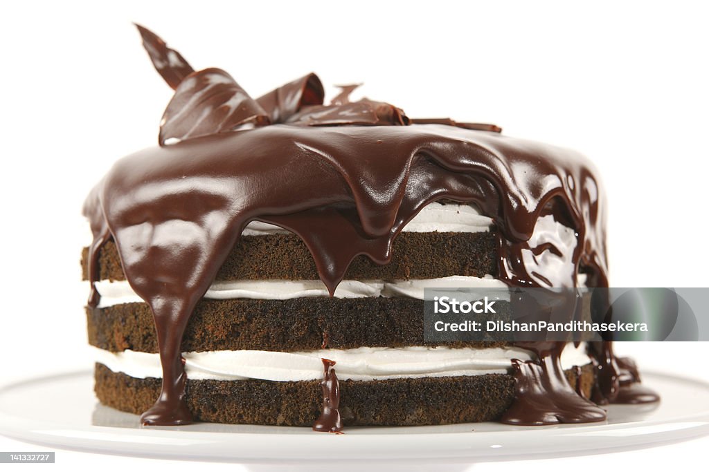 Шоколадный торт с песочным цветом Многослойное - Стоковые фото Шоколадный торт роялти-фри