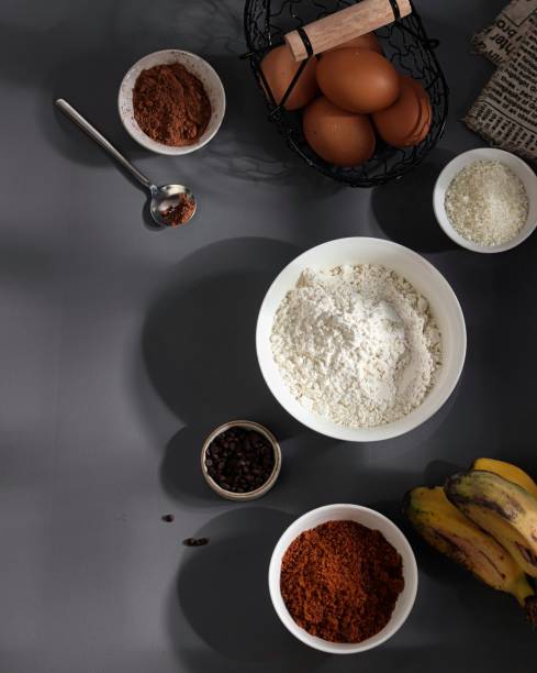 ingredients, preparation to make cake
