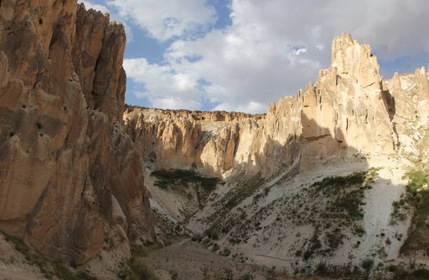 istock Vanadokya, Vanadocia, Vanadoky, Van's Fairy Chimneys 1413390464