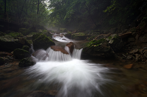 At hot summertime, by the stream of Green Stones Valley in Benxi, we have a cooling breezes in the valley. There is a wonderful place for summer vacation in Green Stones valley.