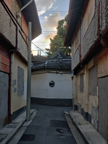 istock Abandoned silent street in old Shanghainese district. 1413451217
