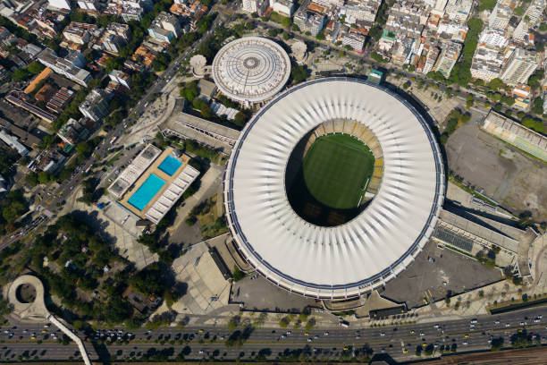 widok z lotu ptaka na stadion maracana w rio de janeiro - maracana stadium obrazy zdjęcia i obrazy z banku zdjęć