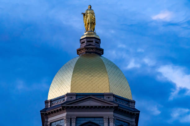 istock Notre Dame at Dusk 1413469194