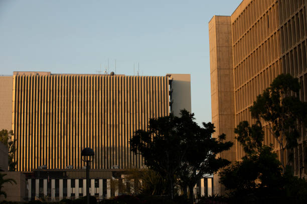 santa ana, californie - orange county courthouse santa ana california photos et images de collection