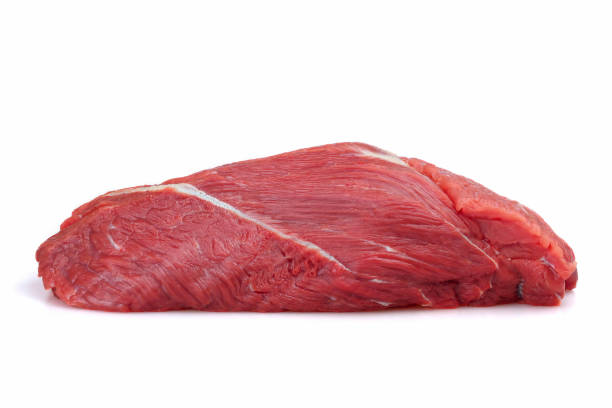 нежное говяжье мясо выделяют на белом фоне. - butcher meat butchers shop steak стоковые фото и изображения