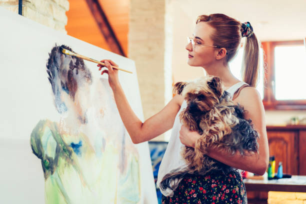 istock Artist painting 1413578017