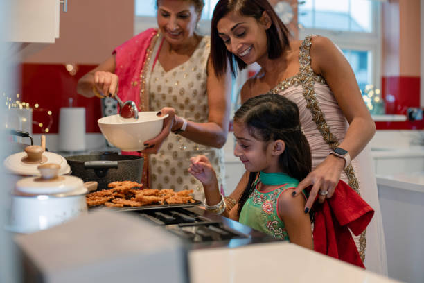 istock Can I Try The Jalebi 1413602151