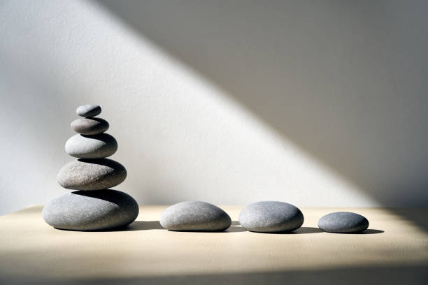 zen stones cairn with copy space - seixo imagens e fotografias de stock