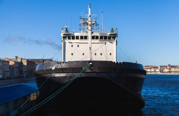 istock Black bow of an icebreaker ship 1413669145
