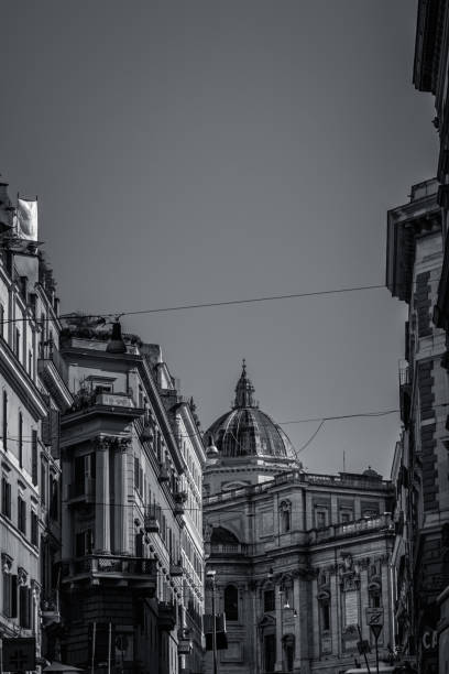 istock In the middle of Rome 1413692505