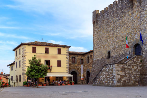 istock Castellina in Chianti, tuscan medieval old town 1413706912