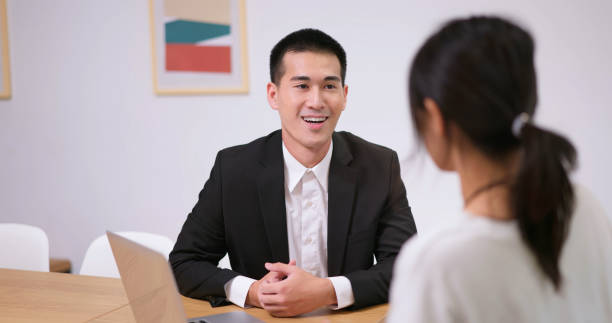 istock Insurance broker consulting 1413753538