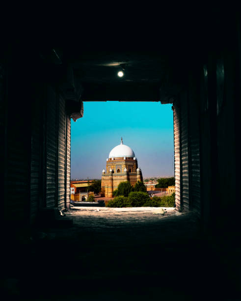 Hazrat shah rukn e alam tomb