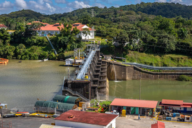 kanał panamski miraflores zamki - panama canal panama canal construction zdjęcia i obrazy z banku zdjęć