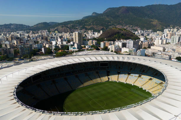 widok z lotu ptaka na stadion maracana w rio de janeiro - stadium brazil maracana stadium rio de janeiro zdjęcia i obrazy z banku zdjęć