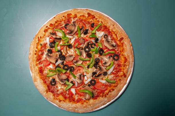 istock Delicious Italian Vegetarian Pizza 1413882906