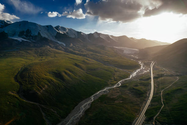 istock Qinghai Anima Qing Snow Mountain 1413930462