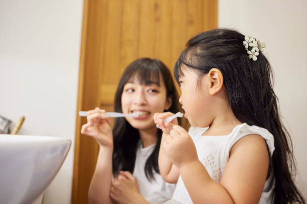 istock young mom and 3 year old daughter 1414020370