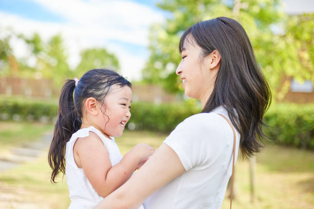 istock young mom and 3 year old daughter 1414021688