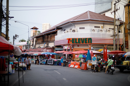 CHIANGMAI, THAILAND- AUG 03 2022: Warorot Market (Kad Luang). Tradition product Market for Tourist and Local people. Chiangmai, thailand.