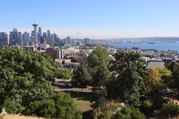 istock Downtown Seattle and space needle from Kerry park 1414123121