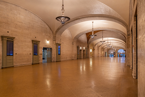 Grand Central Station, Manhattan, New York, NY, USA - July 3 2022: Empty passenger walkway under Grand Central Station