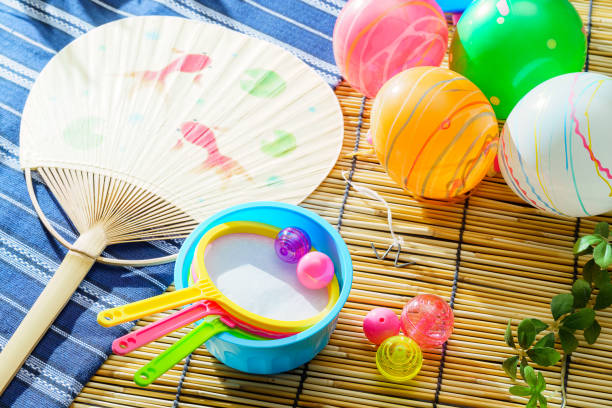 festivales japoneses, globos, bolas de bolas - traditional games fotografías e imágenes de stock
