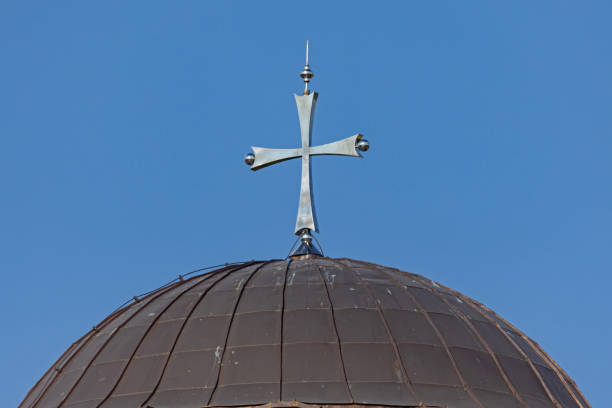 igreja ortodoxa cruz de prata - ostrog - fotografias e filmes do acervo