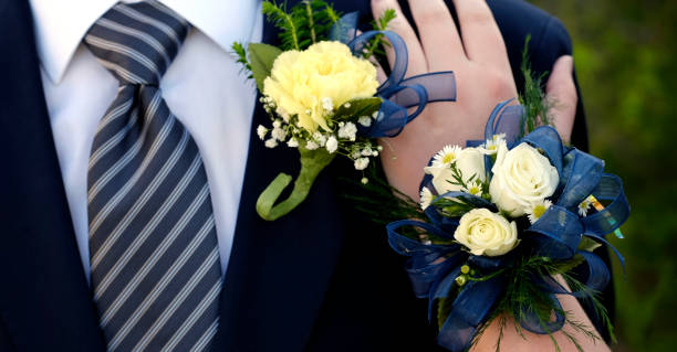 istock Date Prom Flowers Formal Wear Corsage 1414248042